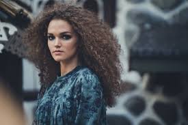 Trend frisuren für frauen 2021. Frisurentrends 2021 Frauen Und Die Trendfrisuren Von Morgen