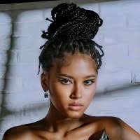 1900+ "Rosas" profiles