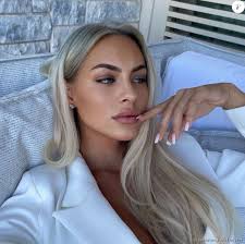 10 facts on kasia lenhardt. Jerome Boateng Bayern Munich Son Ex Kasia Lenhardt Retrouvee Morte Juste Apres Leur Rupture Le Diaporama Purepeople