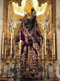 Utrera carácter de la hermandad: Hermandad De Los Gitanos On Twitter Asi Amanecen Nuestros Sagrados Titulares En Sus Altares La Tunica Del Senor Procedente De Turquia Es De Terciopelo Morado Bordada En Oro La Virgen Lleva Saya