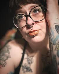 New member introducing themselves to movie talk group