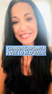 ✨ El trabajo de equilibrio en yoga no es solo físico… También nos ayuda a  equilibrarnos mental, emocional y energéticamente. 🥰👉 Subimos de  puntillas, elevando brazos, estiramos, retenemos el aire… Y al