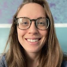 Lauren Dobbins's Instagram, Twitter & Facebook