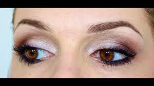 Je vous propose d'en apprendre plus sur cet art grâce à. Se Maquiller Les Yeux Maquillage Debutant Youtube
