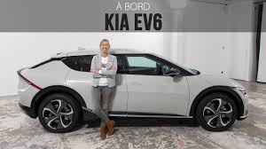 Motortrend's billy rehbock takes us through the 2022 kia ev6 in this exclusive first look. A Bord De La Kia Ev6 100 Electrique 2021 Youtube