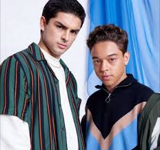 On My Block Ruby And Cesar Cesar Movies And Tv Shows Tv Shows