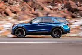 Edmunds also has ford explorer pricing, mpg, specs, pictures, safety features, consumer reviews and more. 2021 Ford Explorer Prices Reviews And Pictures Edmunds