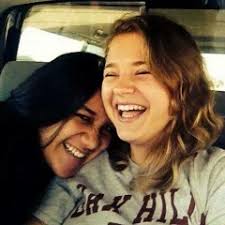 Stream Ela Medrano music