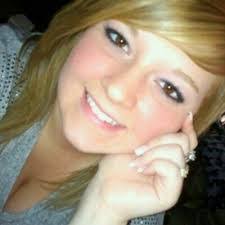 Stephanie Bowling's Instagram, Twitter & Facebook