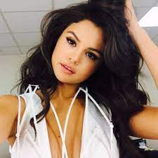 Selena gomez via instagram stories Selena Gomez Has The Most Followers On Instagram Popsugar Tech