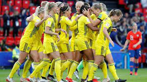 Svenskorna var aldrig riktigt nära att störa usa, och får nu sverige får möta kanada i åttondelsfinalen i paris på måndag, klockan 21. Se Sverige Kanada Tv4 C More Gratis Streaming Pa Webb Tv Nu