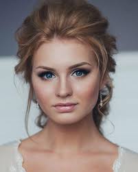 8 Gorgeous Bridal Makeup Hair Looks From Tonyastylist Mit Bildern Make Up Braut Braut Make Up Frisuren