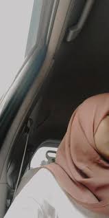 Pin Oleh Tahtaa Di Kursus Hijab Di 2020 Gaya Remaja Potret Diri Gaya Wanita