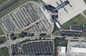 ADDENDUM NO. 001 TO: All Plan Holders RE: Long and Short Term Parking Lot  Reconfiguration Roanoke Regional Airport Commission T&