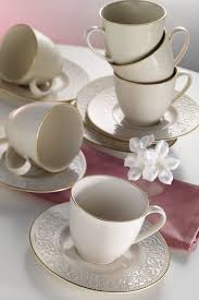 Kütahya porselen açelya 12 kişilik 53 parça yemek takımı. Kutahya Porselen Acelya Krem Altin File Cay Fincan Takimi Cay Takimi Kutahya Porselen