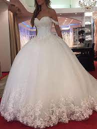 Se sogni un matrimonio da principessa, nel nostro atelier troverai tanti abiti da sposa in stile principessa selezionati tra le nostre collezioni. Abito Da Sposa Principessa Silhouette Scollo A Cuore Senza Maniche Vita Naturale Applique Abiti Da Sposa In Tulle Milanoo Com