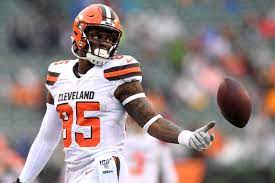 Cowboys News The Latest Rumors For Browns Te David Njoku Nfl News Nfl Update Nfl Nfl Slash Nfl Today Nfl News Team Rush