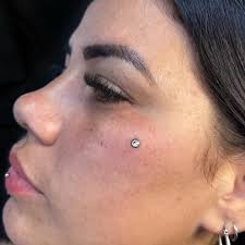 🫦👄 🪡Perfuração Boca Lateral (Shark Bites) com piercing básico argola  modelo ferradura em aço cirúrgico; 📍Rua Diamantina, 12 Tinguazinho Austin 