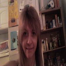 Lynne Chavez (@tialynne99)