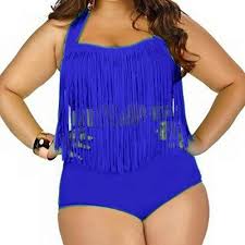 On aborde un look rétro pin up grâce aux pois, rayures marinières, oeillets, lacets ou nœuds et aux couleurs rouge, noir, bleu ou blanc. Pin On Promo Amazon