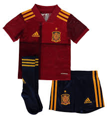 Avec un col en v au nouveau design, de couleur rouge. Kit Maillot Enfant Junior Espagne Euro 2021