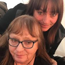 Heidi indretter sin stue til døende mor: Det skal være helt perfekt