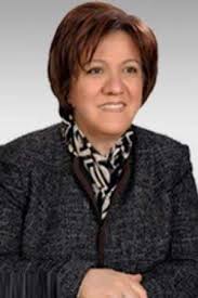 PÜTÜRGENİN GÜZİN ABLASI. Derman oldu, merhem oldu... Televizyonculuğumun  ilk yılları.. Pütürge'de çekim yapıyoruz.. O yıllar isteyen istediği ilaca  ulaşamıyor. Ya birinin adına yazdıracak, ya parayla alacak, ya da mahrum  kalacak.. Pütürge merkezde