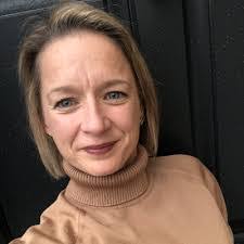 Julie Worrall's Instagram, Twitter & Facebook