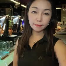 我允许自己迷失，因为那是靠近自己的路。” “我不赶时间，我在找回我的灵魂。” “答案，不在外面，它就在我心里。” #早安打气• #