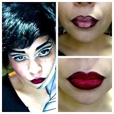 Black And Red Lipstick People Have Been Asking Me How I Do My Red Lips Here It Is First I Outline My Lips With A Dark Brown Or Black Makeup Dupes Makeup Inspiration Makeup Junkie