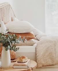 Deco Chambre Nature Apportez De La Fraicheur Clem Around The Corner En 2020 Idees Decoration M En 2020 Deco Chambre Nature Deco Chambre Idees Decoration Maison