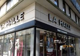 Au cours des trois années suivantes, 75 magasins verront le jour pour finalement atteindre les 250 magasins quelques années. La Halle Vivarte Recoit Sept Offres De Reprise Partielle Business Immo