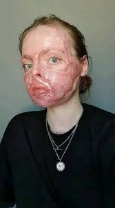 Today is my birthday, I know I'm ugly but no one ever blessing me!! 🙂🙂