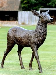 Bronze Doe Garden Statue By Adams Bronze View Our Collection Animal Statues Deer Garden Deer Statues
