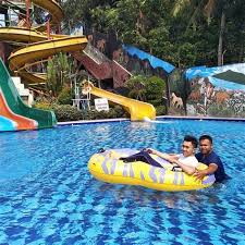 Di kolam ini, kamu bisa merasakan water slide dan water torpedo. Harga Tiket Masuk Water Park Di Pematang Siantar Apalagi Bisa Dikatakan Jika Harga Tiket Masuk Waterpark Siantar Yang Ditawarkan Juga Murah