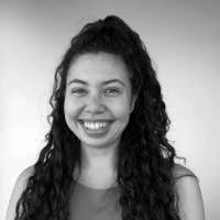 100+ perfiles de «Karri»