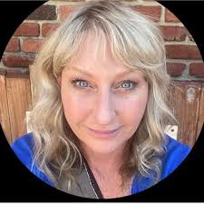 Kimberly Rhoton's Instagram, Twitter & Facebook