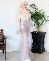 @270.000 1 set ( duyung ) : Model Kebaya Muslim Duyung Hijabfest
