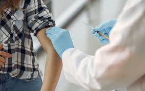 La secretaría de salud abrió ya este viernes el registro a adolescentes de 15 a 17 años sin comorbilidades para recibir la vacuna contra . Wm9lfwqw Bg09m