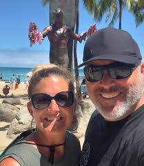 Waikiki beach time with my beautiful wife…and a stop to say hi to the  ultimate waterman….Duke 🤙🏼
