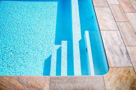 Stufen Leiter Und Liegebank Fur Pool Und Schwimmbecken Schwimmbecken Pool Pool Terrasse