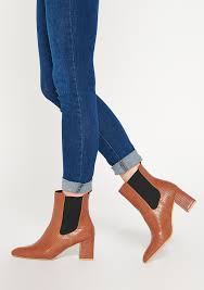 Assist camel imbottita intrecciata slipper with band, high quality synthetic sole. Ankle Crocodile Boots With High Heels Lolaliza