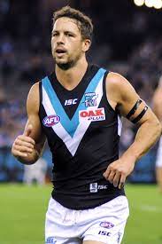 Scott pendlebury and travis boak jostle for the ball. Travis Boak Wikidata