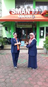 1 jayaraga garut 44151 indonesia. Berbagi Virus Literasi Dengan Sekolah Yang Asri