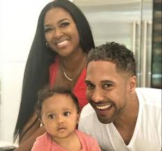 RHOA's Kenya Moore and husband Marc Daly officially split one year after  separation despite attempts at 'mediation'