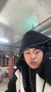 Shake It O Side: Exploring the Dance Trend