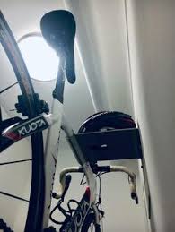 Stylische Fahrradaufhangung Mit Diebstahlschutz Zz 15 Versand In Berlin Mitte Fahrrad Fahrrad Wandhalterung Bike Wall