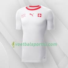 De beslissende penalty van kylian. Voetbalshirt Zwitserland Voor Kinder Mannen Dames