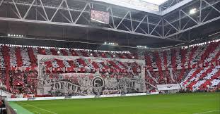 Behält die zustände des benutzers bei allen seitenanfragen bei. Fortuna Dusseldorf Unterschreibt Neuen Arena Vertrag Bis 2021