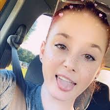 Amber Soles's Instagram, Twitter & Facebook